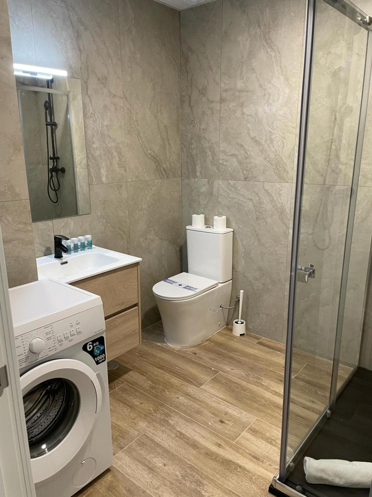 Appartamento Exyca Metropolitano Madrid Esterno foto